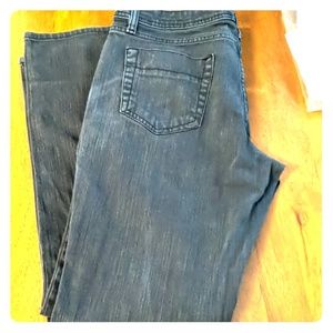 ‼️Bitten by SJP Skinny Straight Leg Distressed Jeans